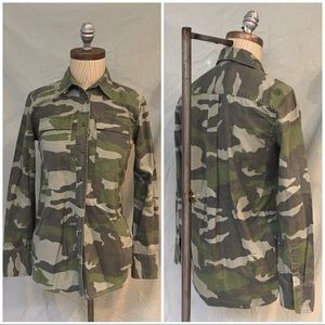 JCrew Longsleeve Camo Buttondown 0